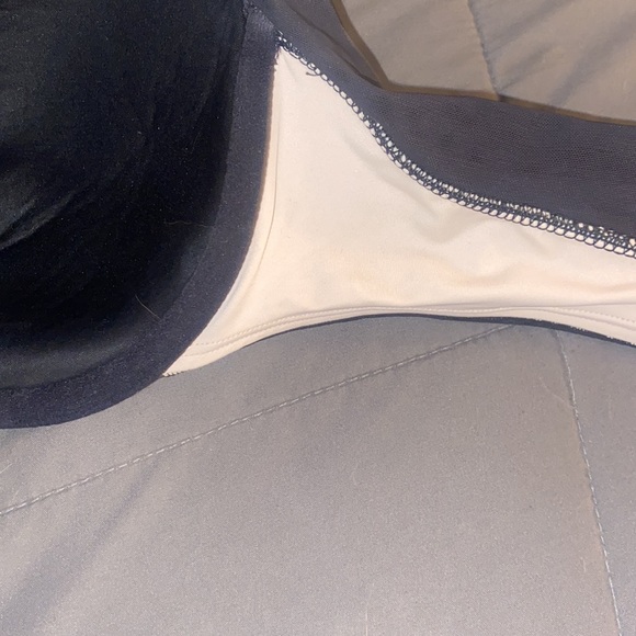 Women’s black and cream lace bra 34D - Picture 6 of 7